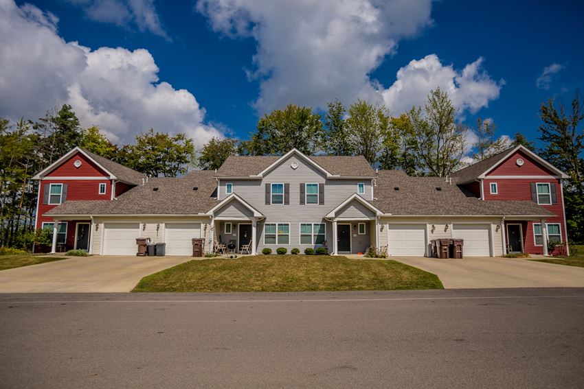 Liberty Crossing Apartments, 10 Enclave Drive, Grove City, PA RentCafe